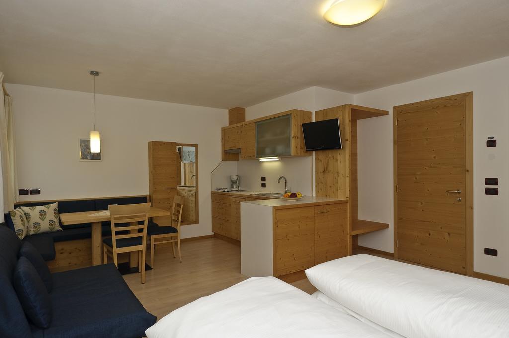 Residence Ciasa Mirasas Badia  Oda fotoğraf